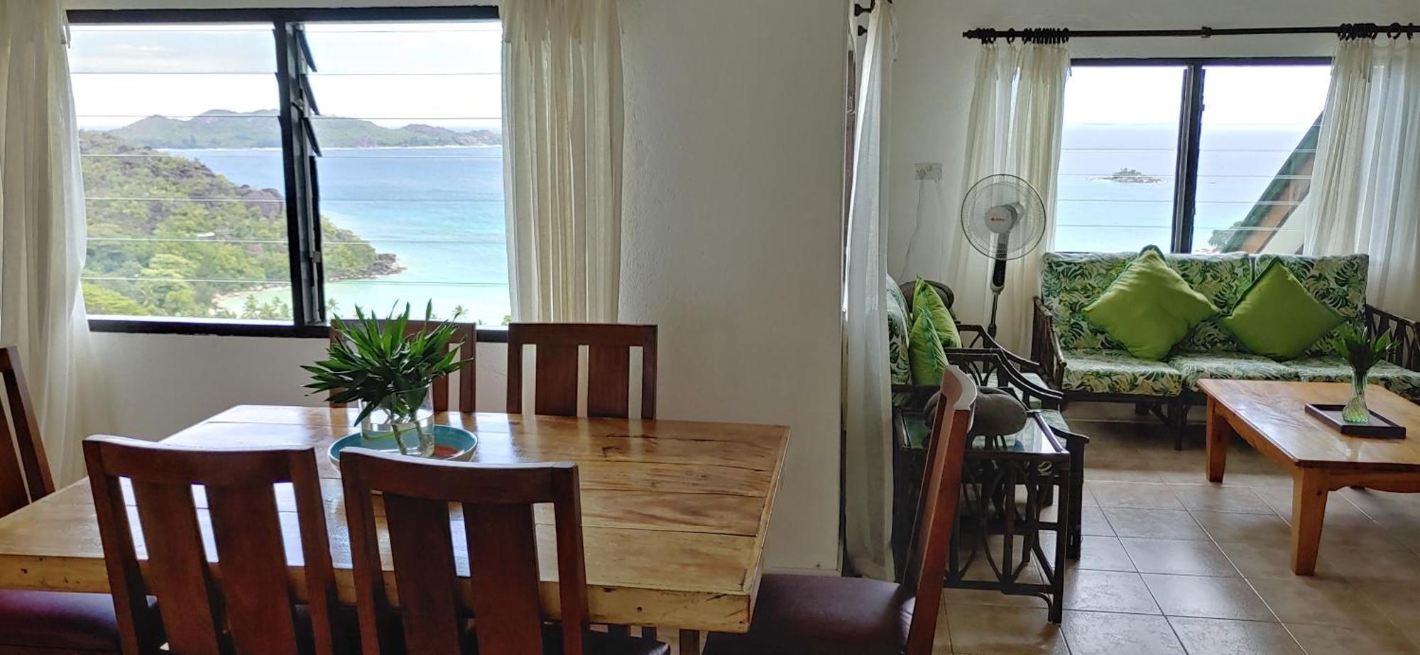 Mango Lodge Anse Volbert Village  Room photo