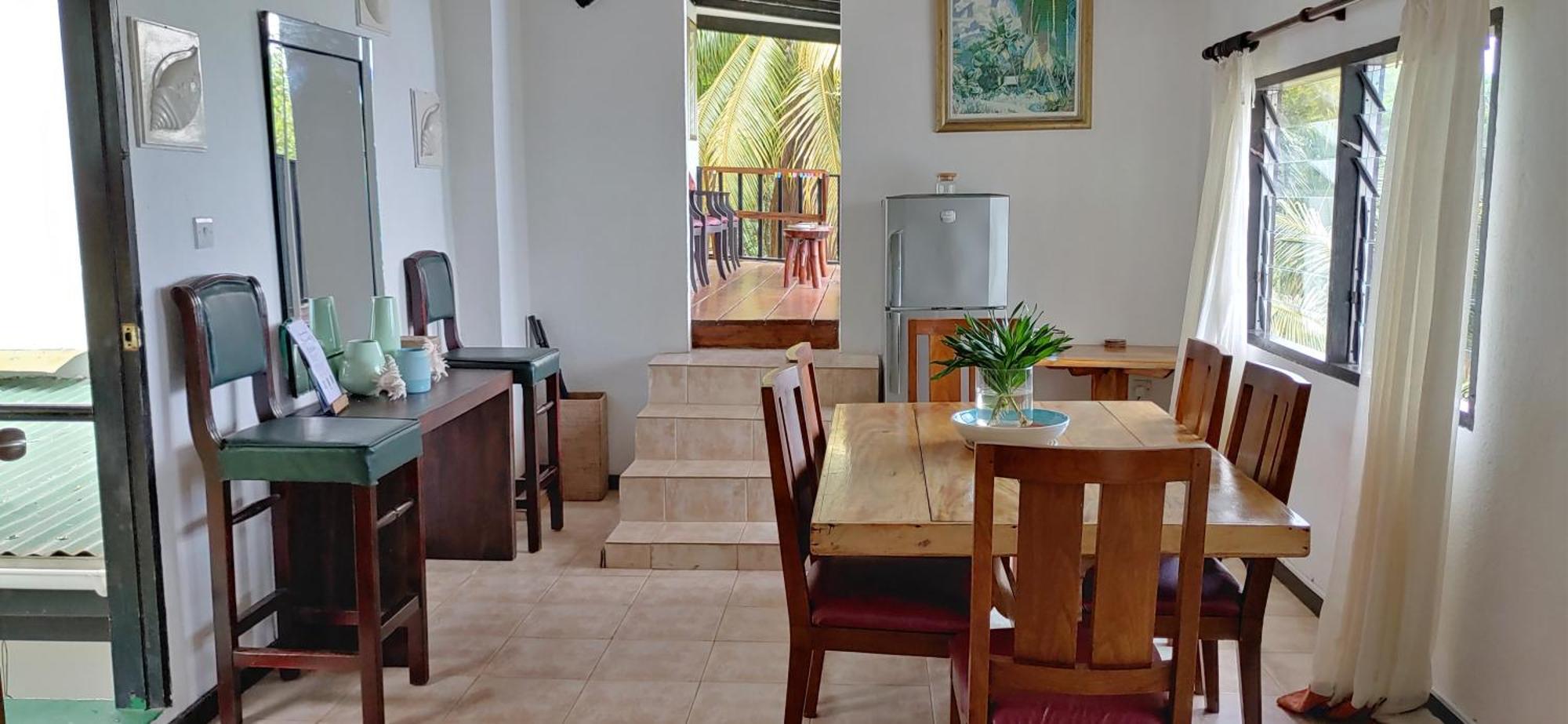 Mango Lodge Anse Volbert Village  Room photo