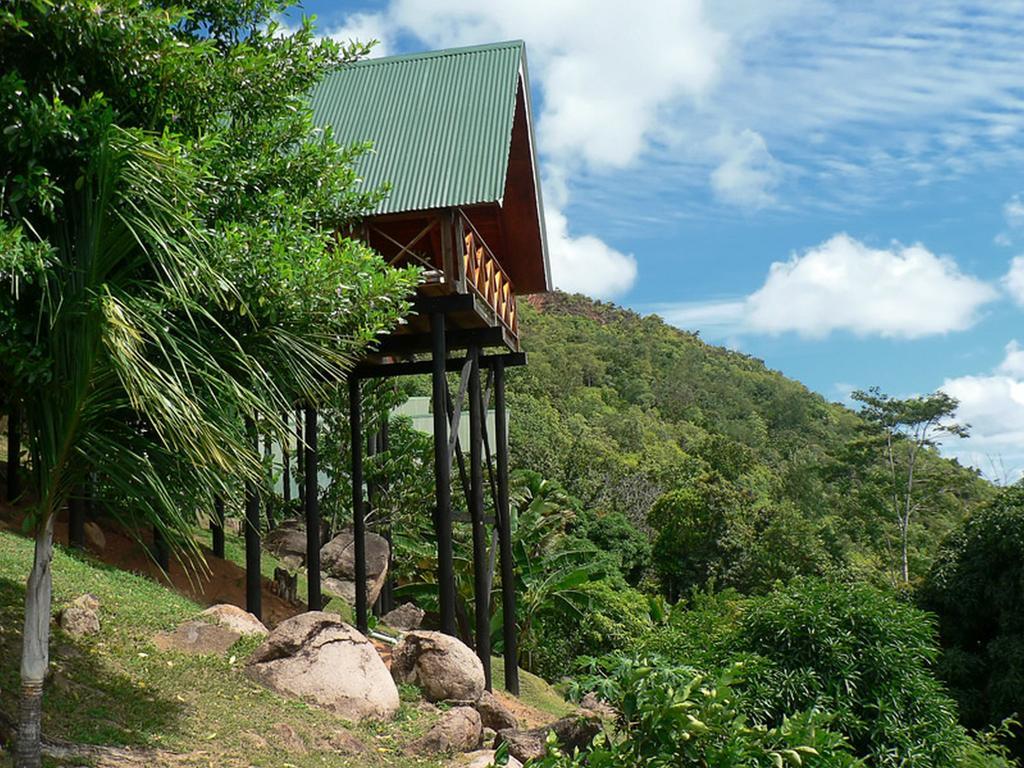 Mango Lodge Anse Volbert Village  Room photo